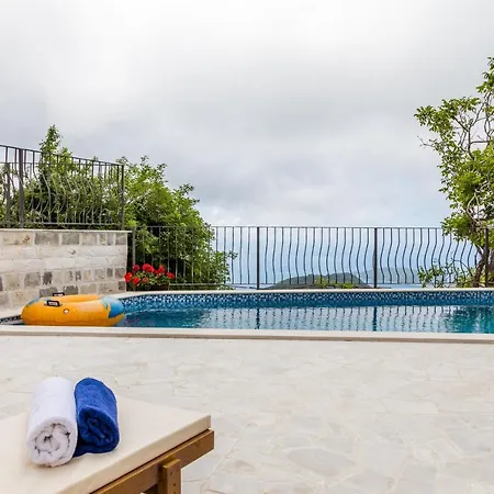 Villa Ladera Lapcici Budva
